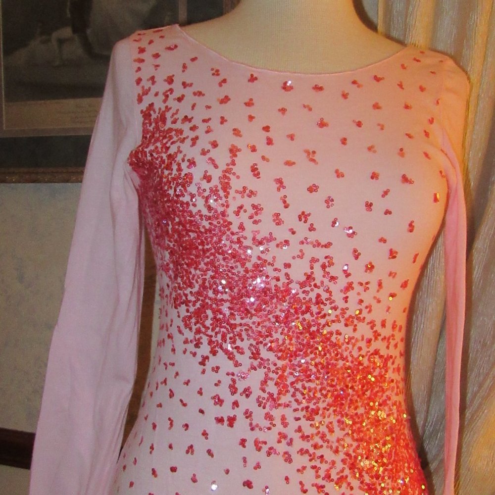 Glinda Pink Peace on Earth Size Large Sequin Long-Sleeved Tshirt